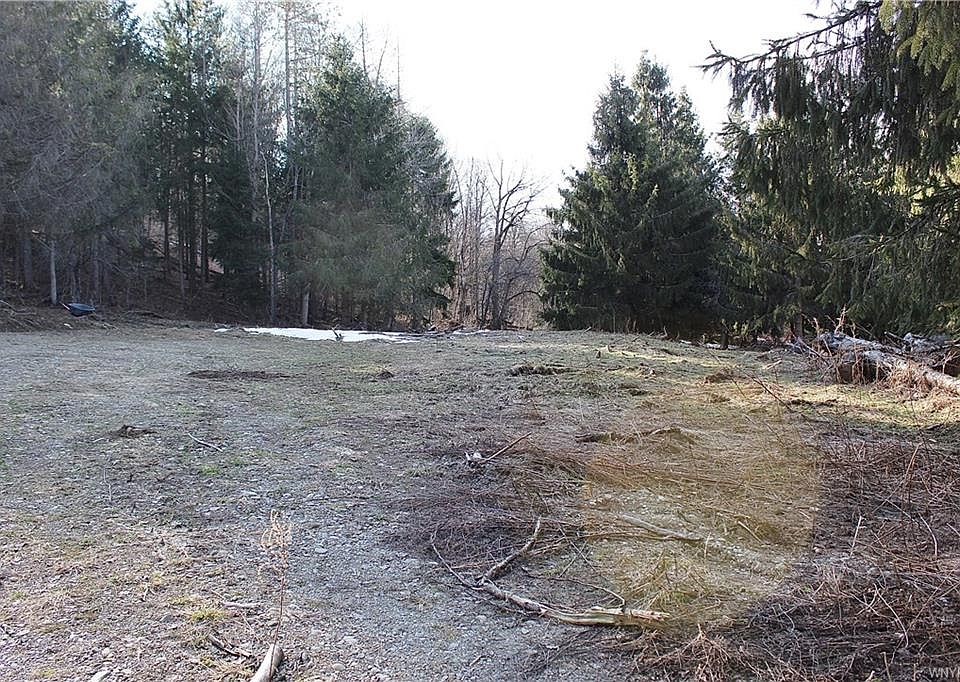 2nd image of 7067 Simmons Rd