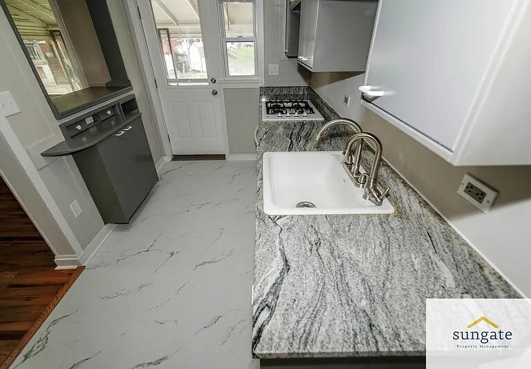 3427 N Point Rd — Photo 11