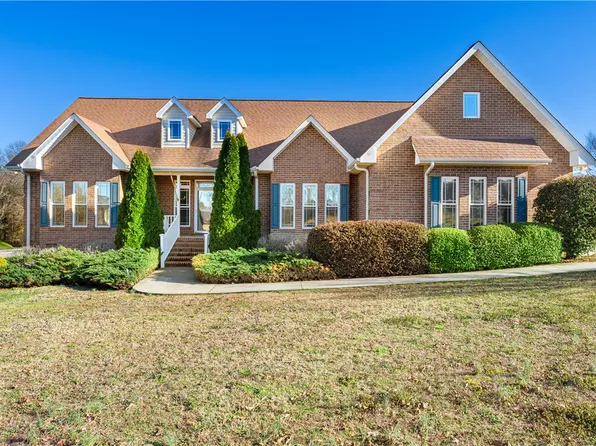 200 Willow Ridge Rd, Westminster, SC 29693