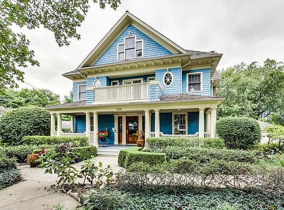5th image of 238 Lake St