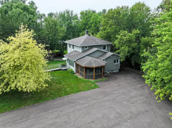 215 4th St NW, Glenwood, MN 56334