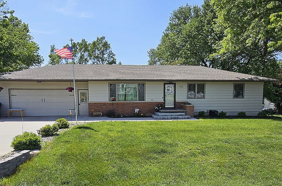 345 N Erie Street Weston, NE