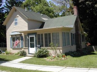608 S Academy St, Stoughton, WI 53589