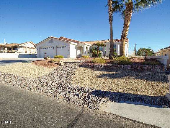 4th image of 3840 Whaler Dr