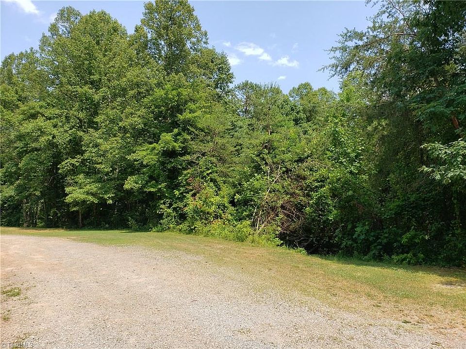 1st image of 363 Crestbrooke Dr