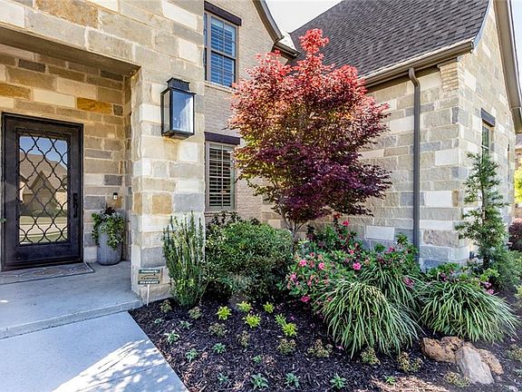 2nd image of 2412 Oak Bend Ct