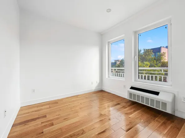 139 Skillman Avenue image 10 of 18