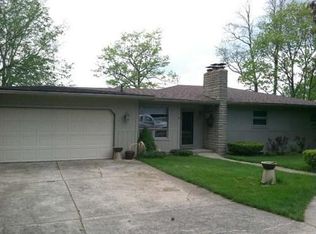 10159 Carmer Rd, Fenton, MI 48430