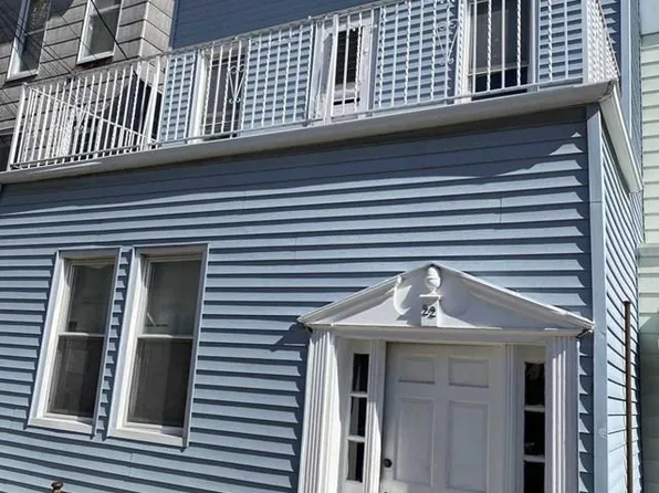 22 Perrine Ave, Jersey City, NJ 07306