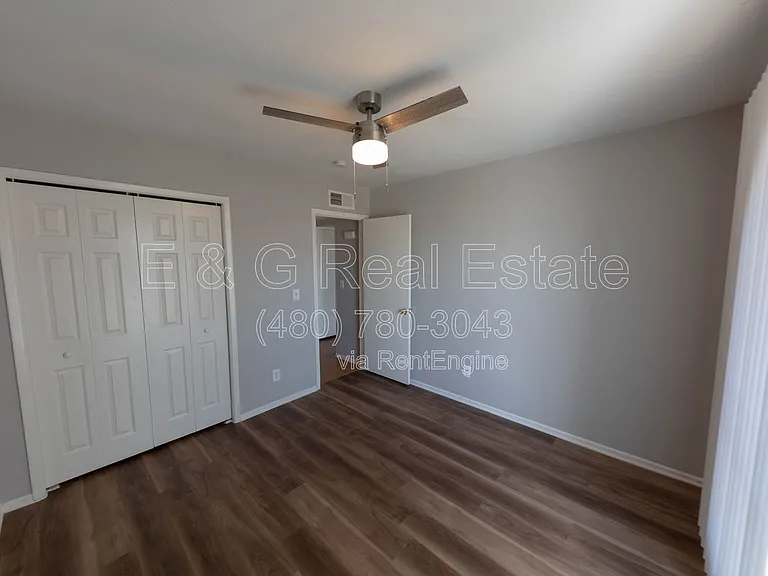 563 N Cherry — Photo 6