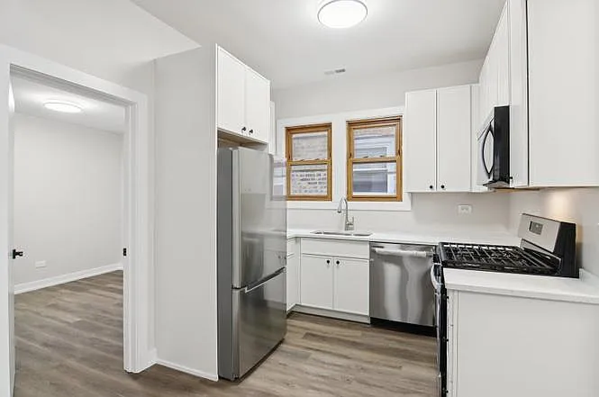 3511 W 61st St — Photo 10