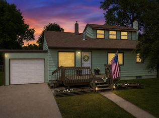 3518 Brookside Dr, Rapid City, SD 57702