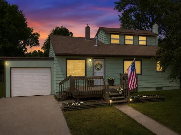 3518 Brookside Dr, Rapid City, SD 57702