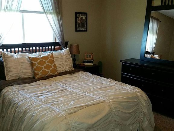 4th image of 101 Cypress Ct