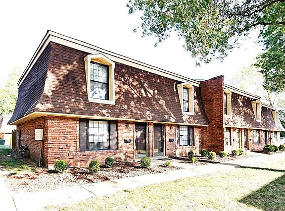 2nd image of 4220 Eiffel Dr
