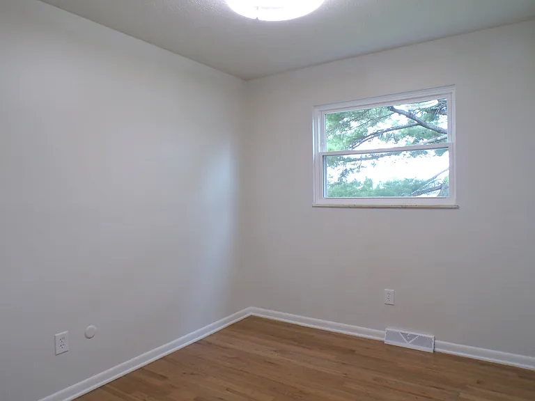 2066 Holt Ave — Photo 15