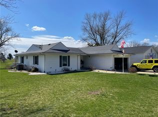 13742 E 3700 North Rd, Hoopeston, IL 60942