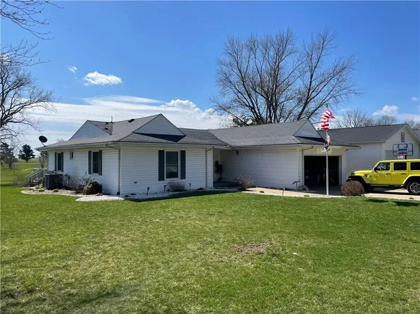 13742 E 3700 North Rd, Hoopeston, IL 60942