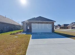 13962 Rosewell St, Denham Springs, LA 70726