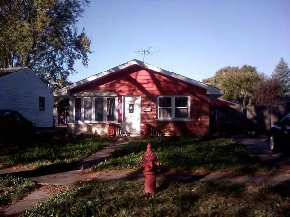 3024 Hopkins St, Steger, IL 60475