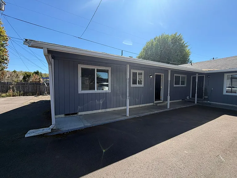 2523 Pine Ln SE — Photo 21