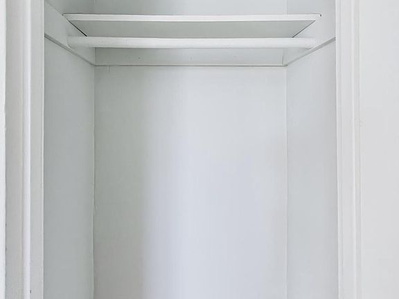 4th image of 1724 N Quinn St APT 105