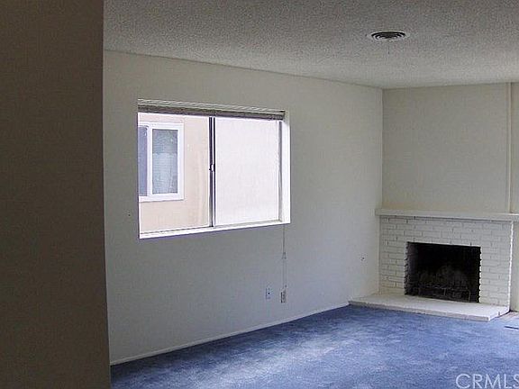 5th image of 1151 Charleston St