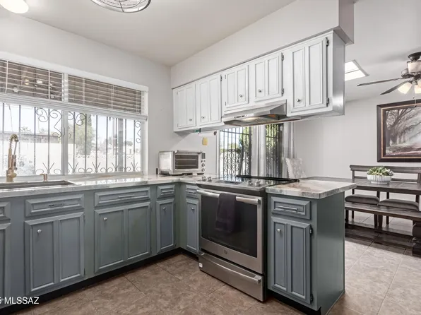2202 S Timberline Ave, Tucson, AZ 85710