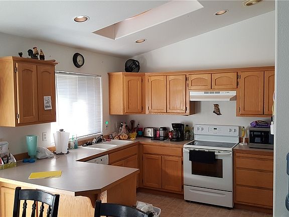 2nd image of 7318 46th Pl NE