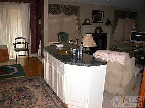 4th image of 7847 N Bluff Dr #194