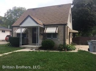 5016 N 49th St, Milwaukee, WI 53218