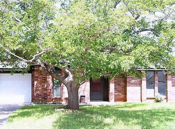 2nd image of 3701 Georgetown Dr