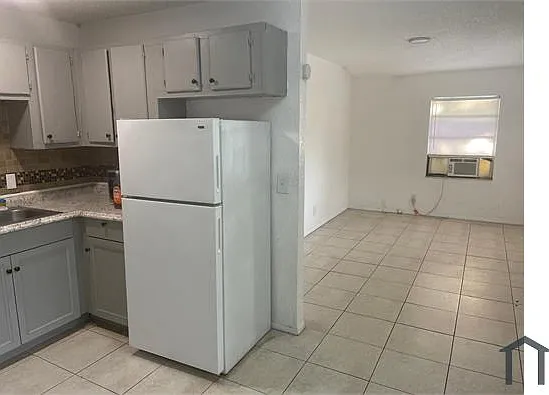 4570 Transport Rd #C — Photo 8