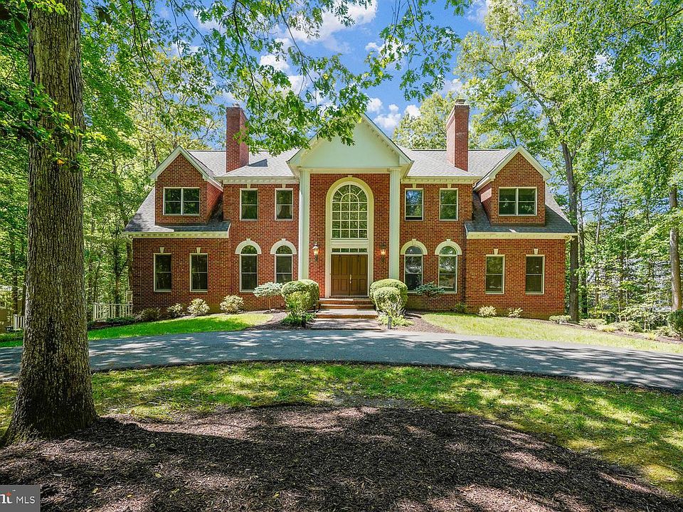 1st image of 188 River Park Dr