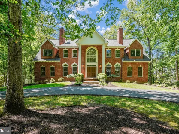 188 River Park Dr, Great Falls, VA 22066