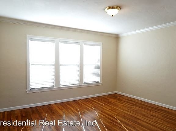 4th image of 832 N 1st St APT 04