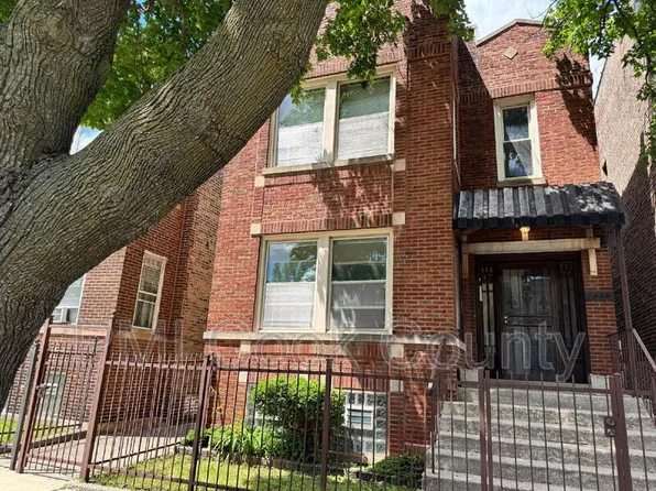 3020 W Walnut St APT 1, Chicago, IL 60612