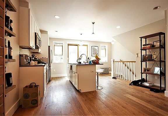 3rd image of 257 Wythe Ave #1