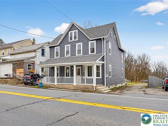 3rd image of 2474 N Delaware Dr