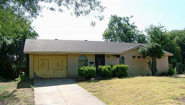 1st image of 149 Pinewood Pl
