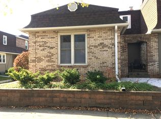 2535 Essex Ct, Saint Joseph, MI 49085