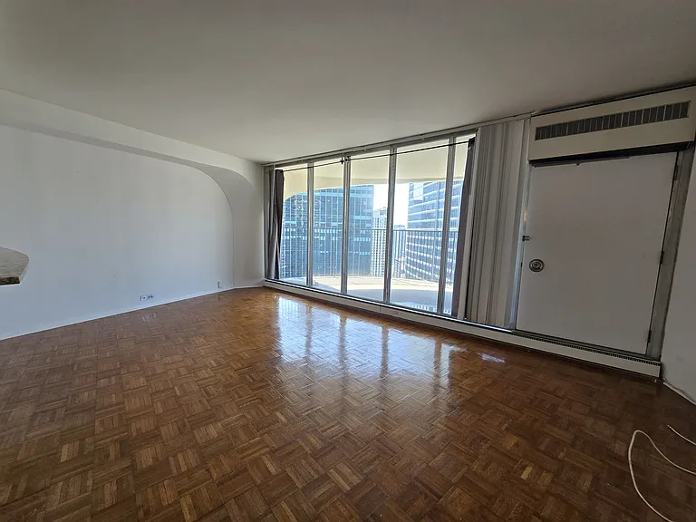 300 N State St #4427 — Photo 3