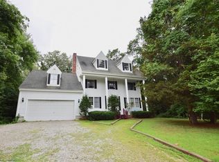 368 Bedford St, Lakeville, MA 02347
