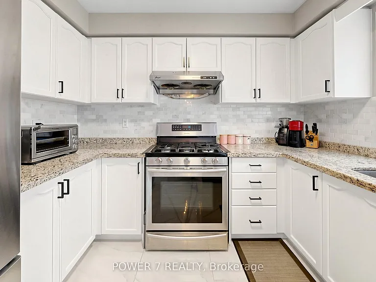 117 Saint Urbain Dr — Photo 18