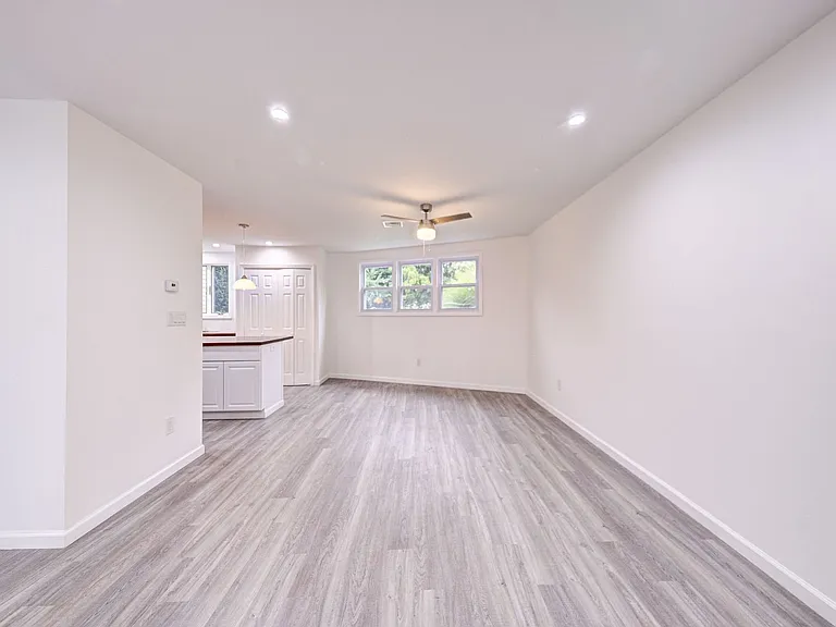 1250 North Ave — Photo 30
