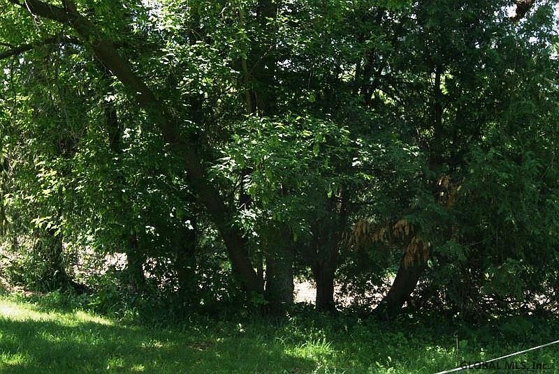 4th image of 2549 W FULTON Road