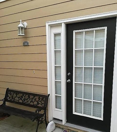2nd image of 1203 Regency Ct