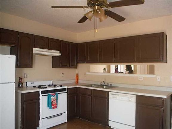 4th image of 3320 Arroyos Pl