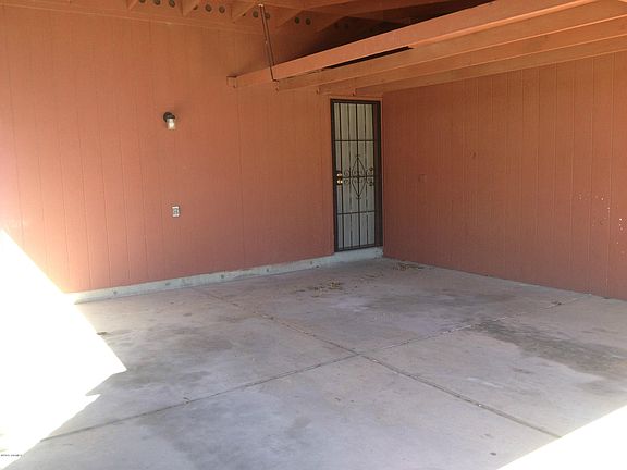 3rd image of 7831 N Casimir Pulaski Ave