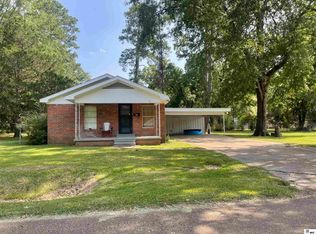 711 6th St, Jonesboro, LA 71251